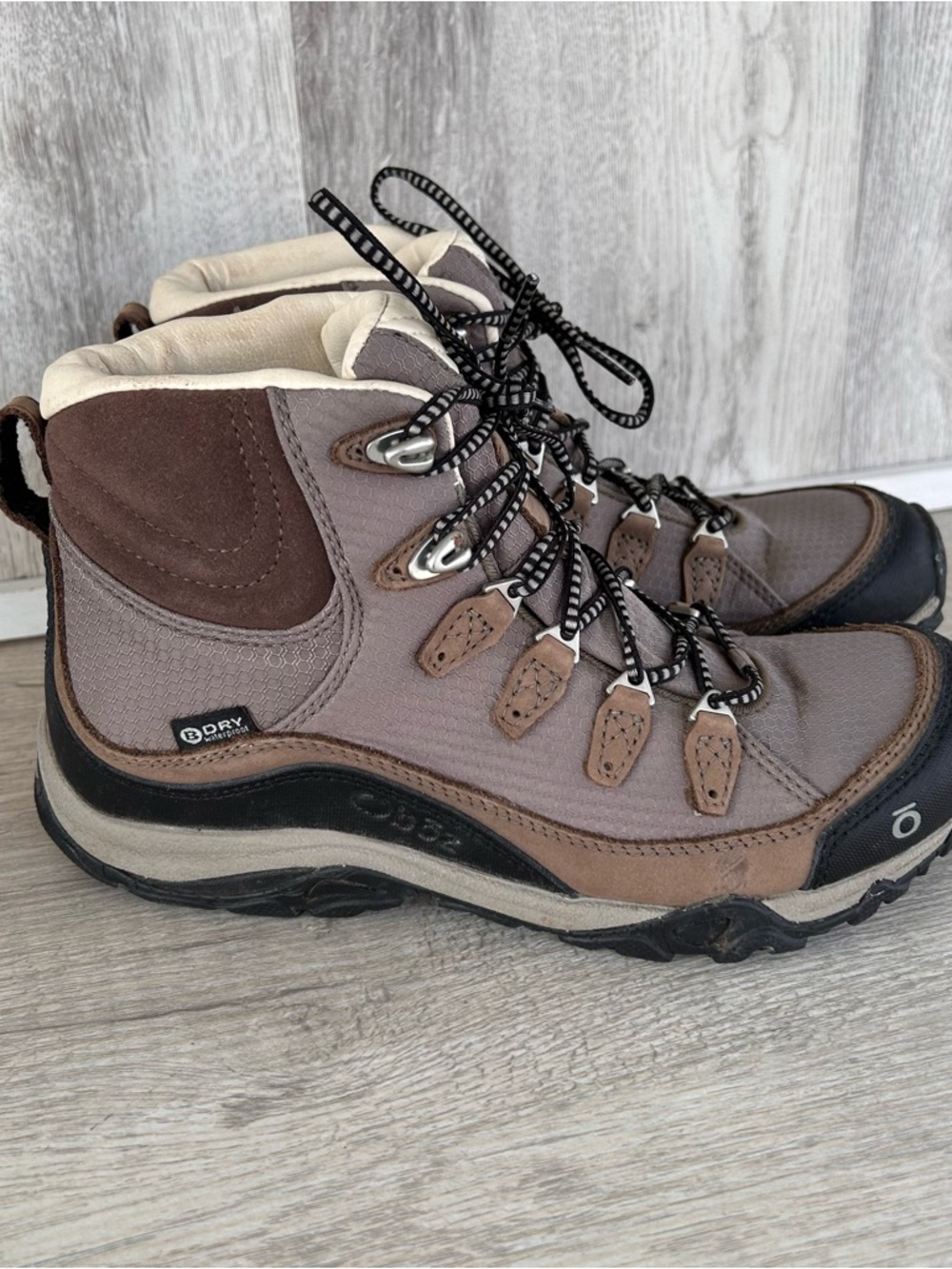 Oboz Juniper Hiking Boots Women's 7 Brown Nature Outdoors Waterproof Mid B-Dry